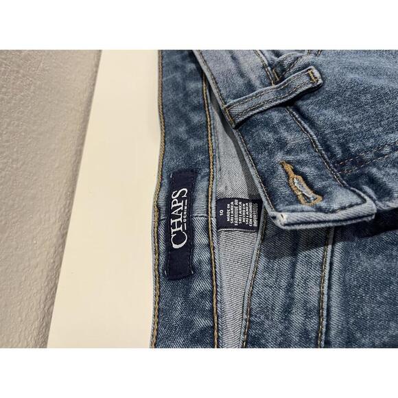 Chaps Women's Denim Shorts - Classic Jean Style- Size 10 - Picture 3 of 4